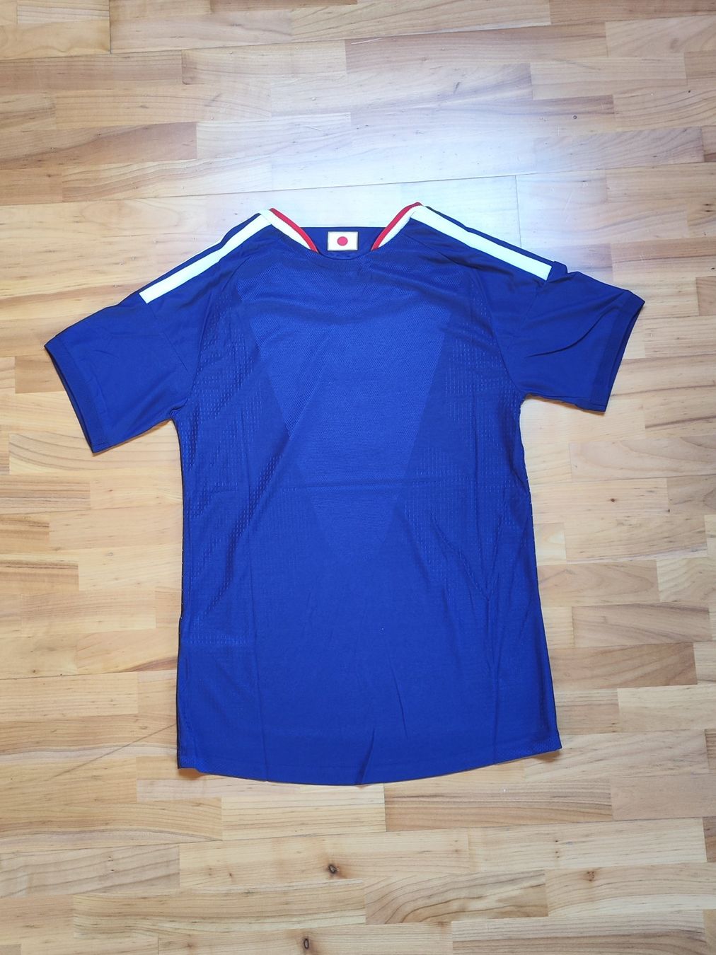 Adidas Canottiere & Pantaloni: Japan Heimtrikot 2026 – Nuovo (secondo la descrizione) da Breitenbach venduto da Lqris 1