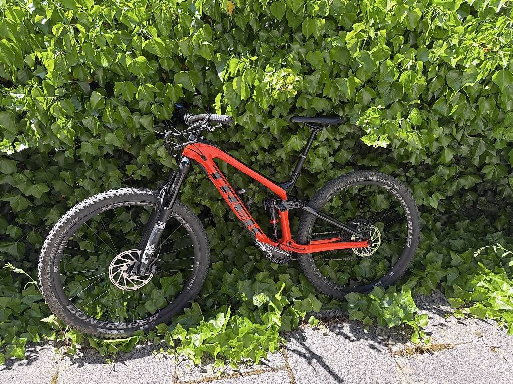 Trek Biciclette: Trek Slash 9.8 2018 Grösse M – Usato da Brügg BE venduto da fab_t6tt