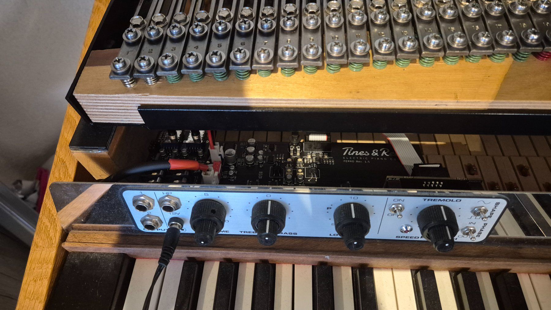 Rhodes Strumenti musicali: Fender Rohdes MKI SeventyThree de 1973 – Usato da Bossonnens venduto da Grizot 6