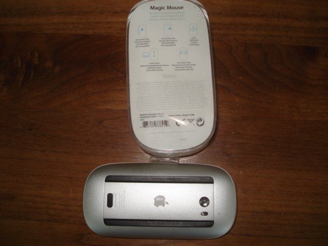 Apple Maus: Apple Magic Mouse weiss mit Verpackung und Batterien – Gebraucht aus Glattpark (Opfikon) von knutli03 1