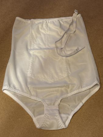 Kompressions Unterbrust Body
