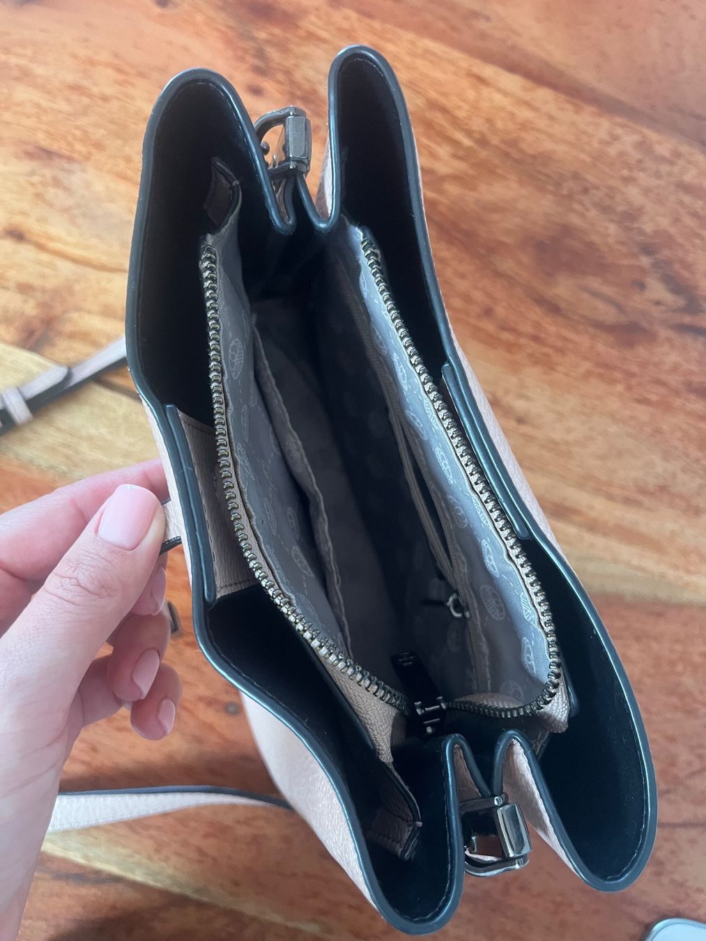 Taschen für Damen: Ledertasche mit Kette, beige, neuwertig – Gebraucht aus Luzern von paulinili 6