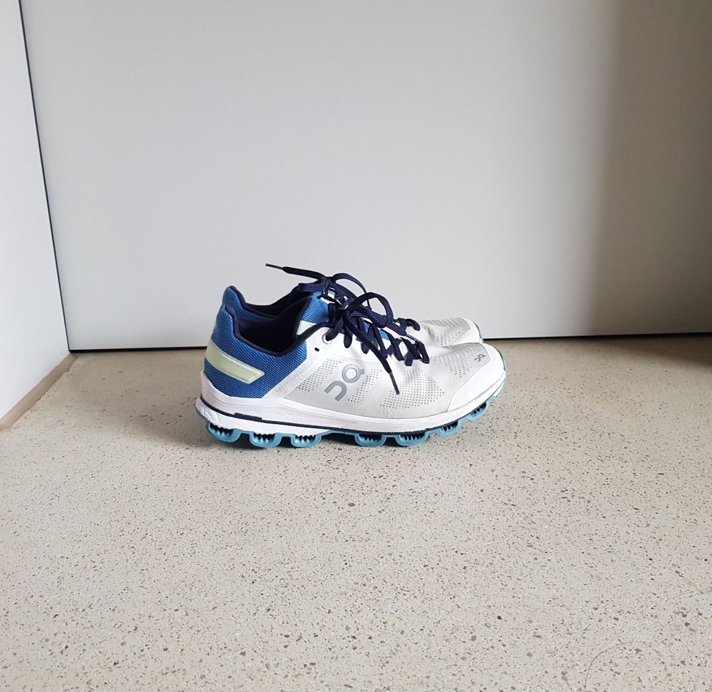 On Scarpe da uomo: On Cloudtec Laufschuh Grösse 42 – Usato da Basel venduto da fafa68