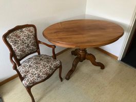 Salon Tisch Oval