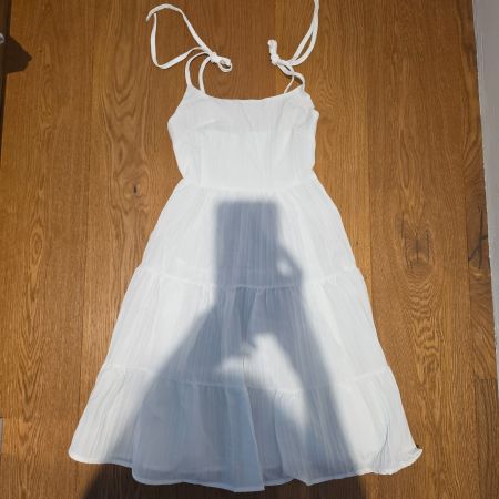 Sommerkleid weiss mit Spaghettiträgern S wie neu