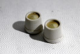 Vintage - Knöpfe für Kofferplattenspieler, Radio, Messgerät