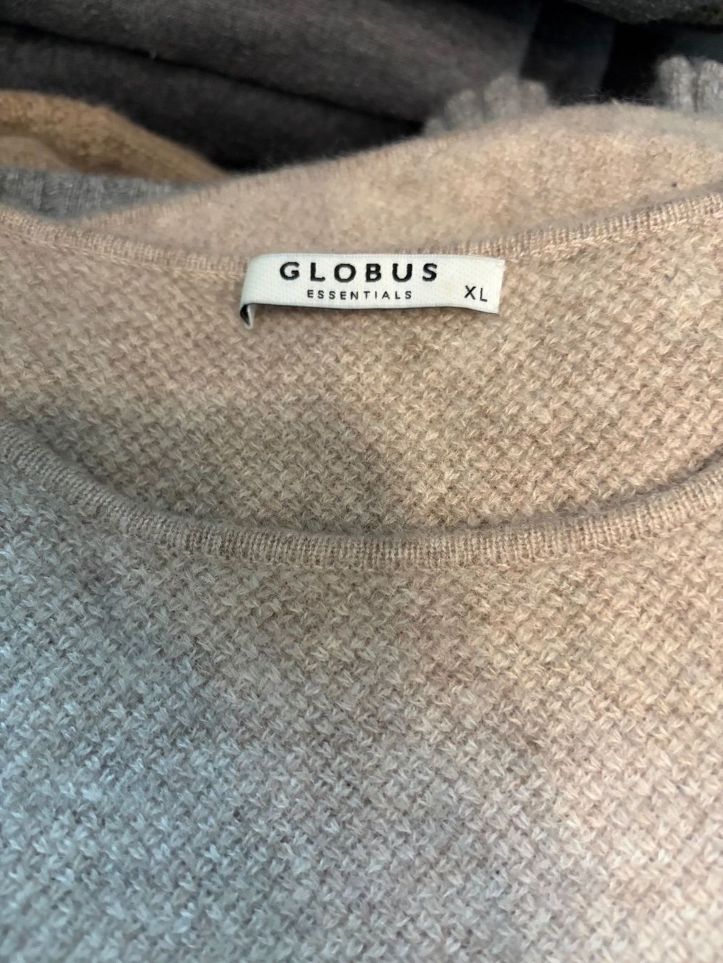 Globus Pulls & Sweat-shirts: Globus Kaschmir Pullover beige – D'occasion à Dielsdorf par Anthony111 3