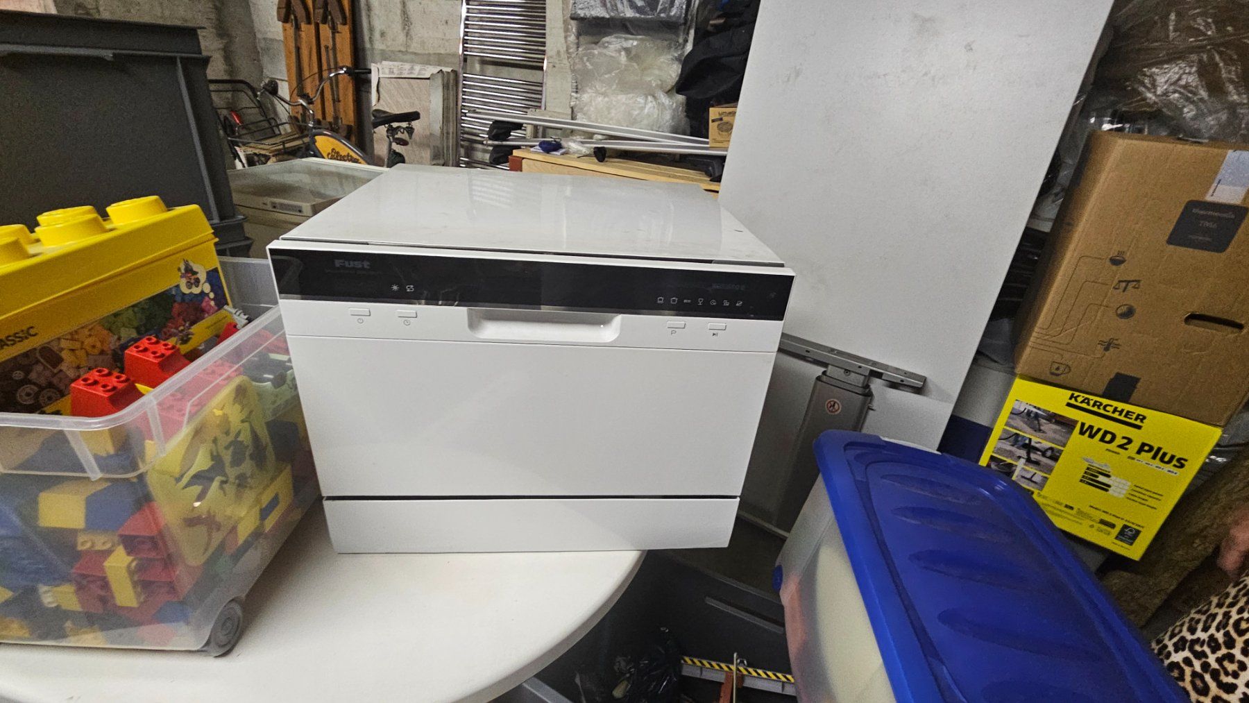 Novamatic Lavastoviglie: Tisch Geschierspüler Novomatic – Usato da Cham venduto da Marcel714