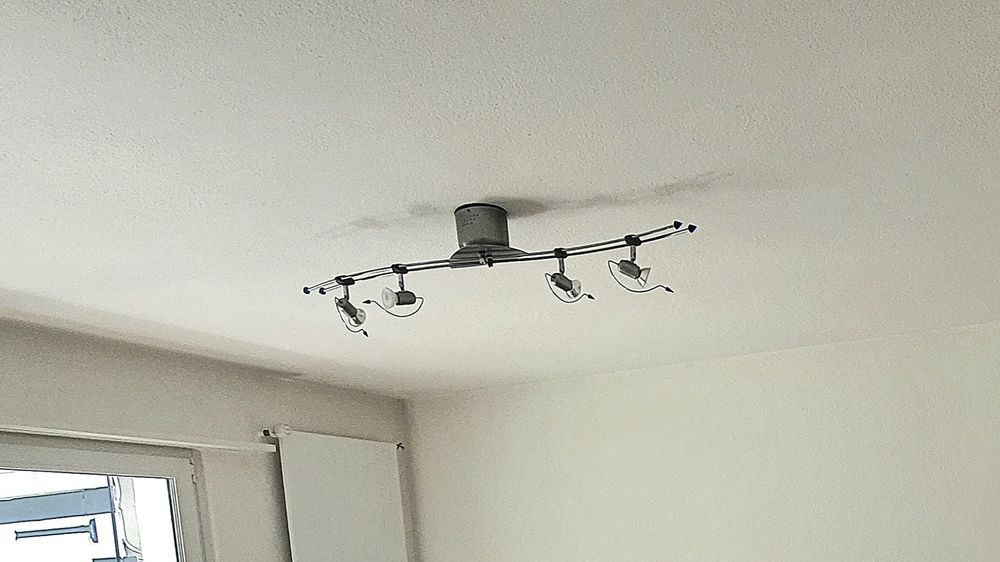 Lustres & lampes de plafonds: Design Deckenlampe Chrom gebürstet 4-flammig, drehbar – D'occasion à Riedholz par Speedy11