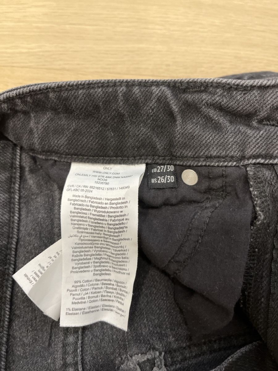 Only Jeans: Straight leg Jeans Only Gr. 27/30 – Usato da Horw venduto da sha_h959 1