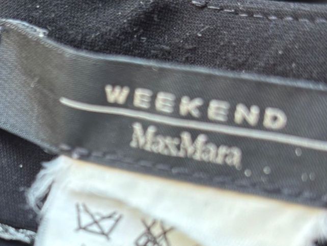 Max Mara Kleider: Robe noire WEEKEND MAX MARA manches courtes taille 36 – Gebraucht aus Peseux von Cresus27 4