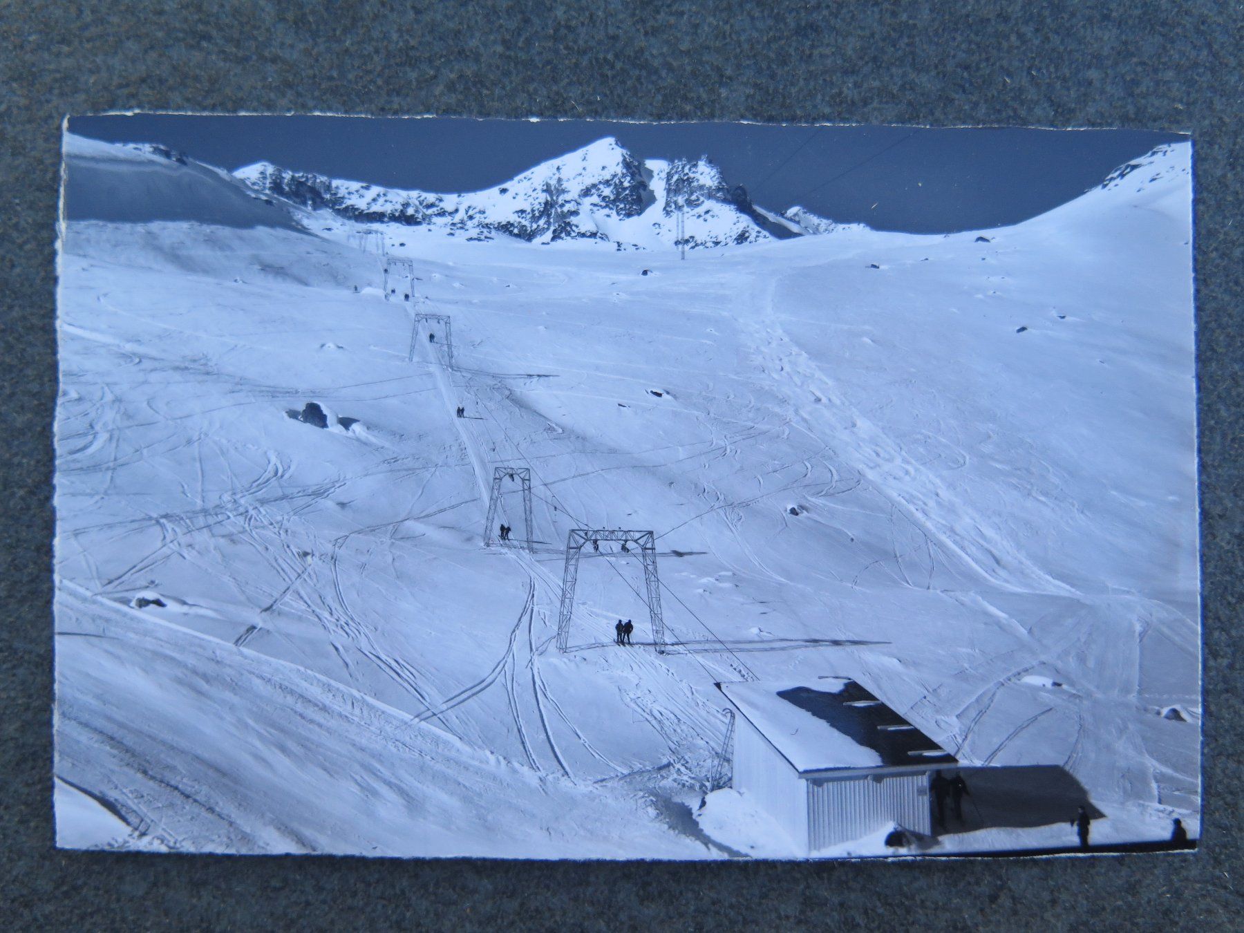 Cartoline postali: KÜHBODEN OB FIESCH - SKILIFT – Usato da Wittenbach venduto da lipasal