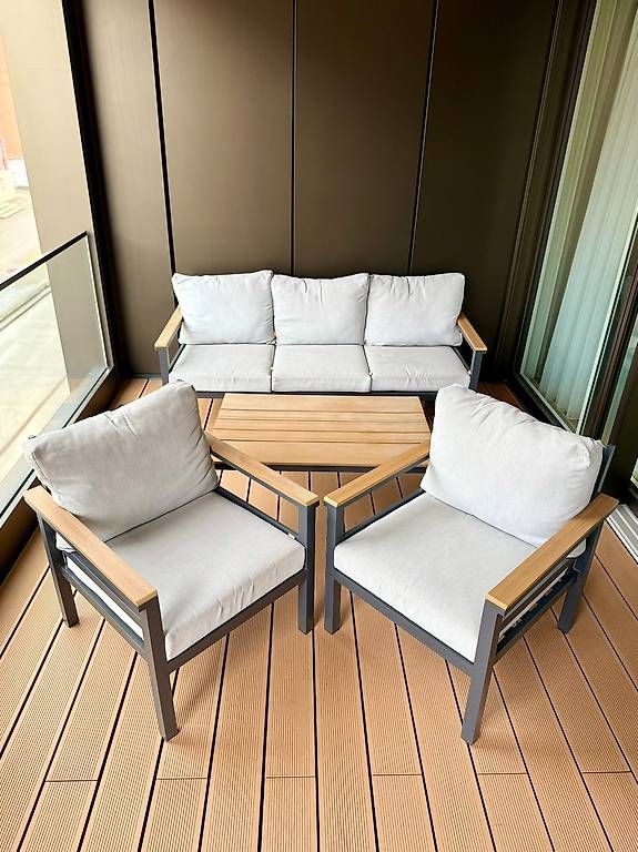 Divani: Lounge mit Tisch von Micasa – Usato da St. Gallen venduto da Sabrinaaa 2