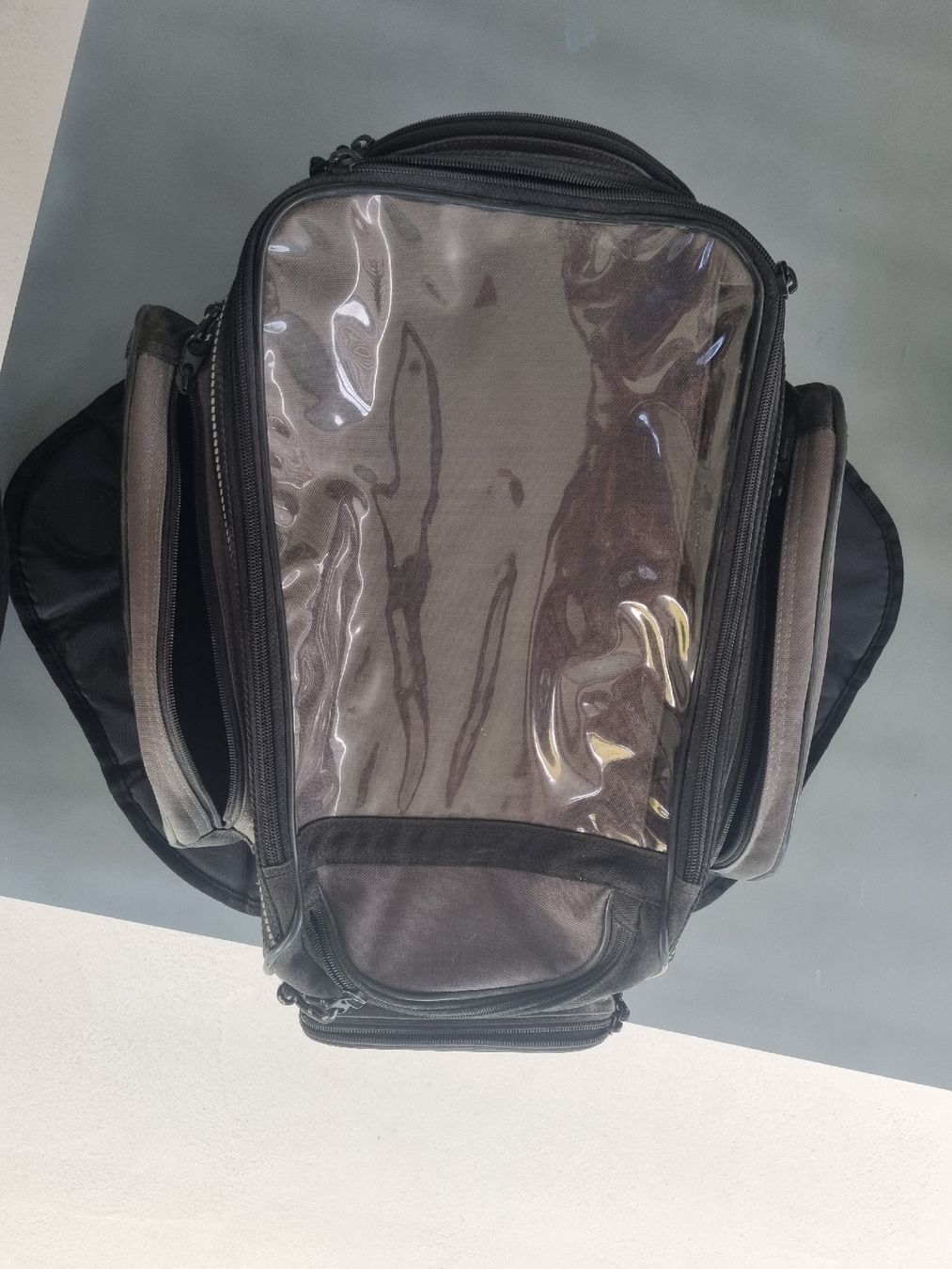 IXS Zaini: Tankrucksack / IXS/ Magnet / Töff  – Usato da Adlikon b.Regensdf venduto da attila63 5