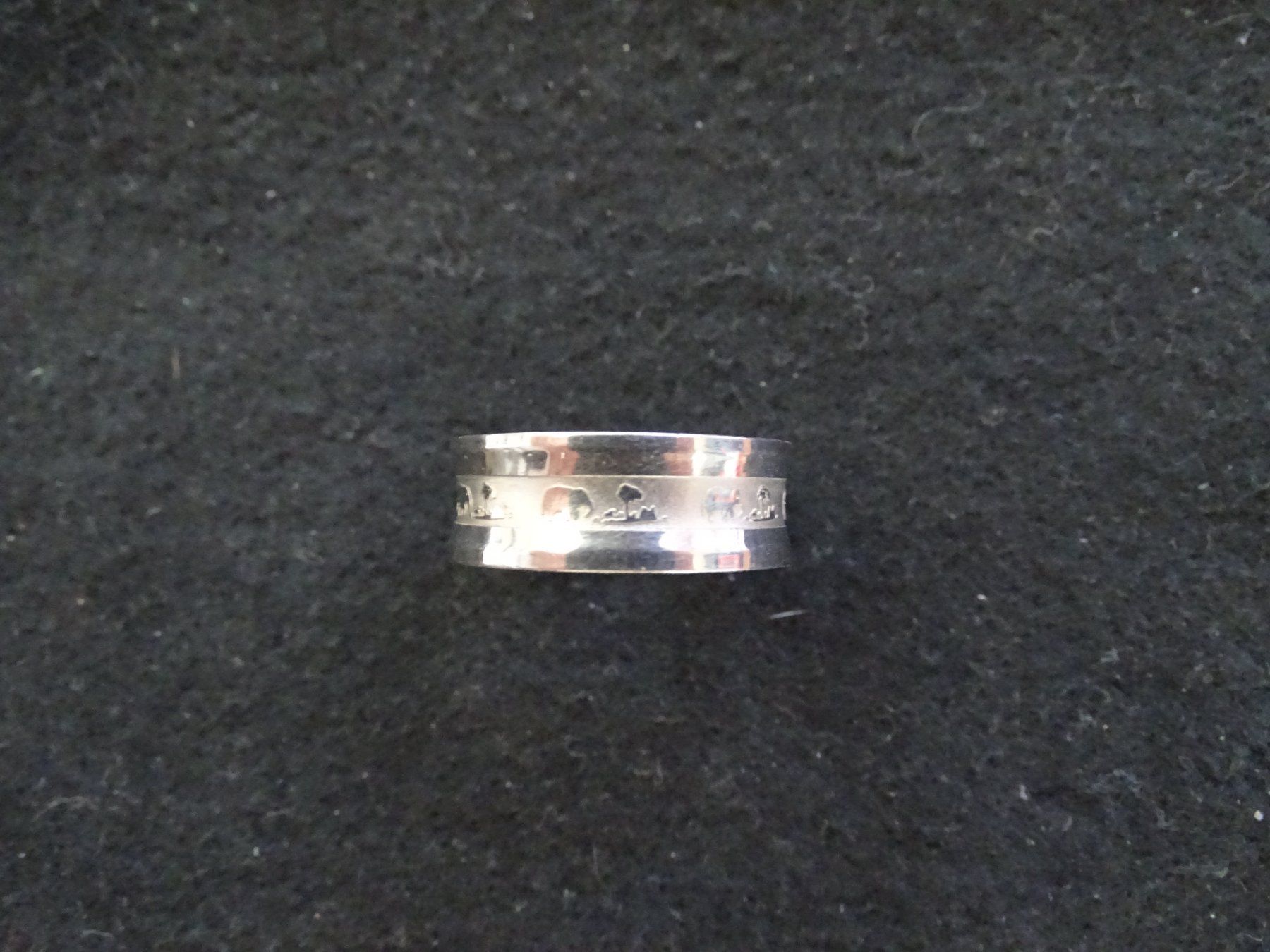 Ringe: Ring Edelstahl Elefant mit Palme – Neu (gemäss Beschreibung) aus Obergerlafingen von STOGS 1