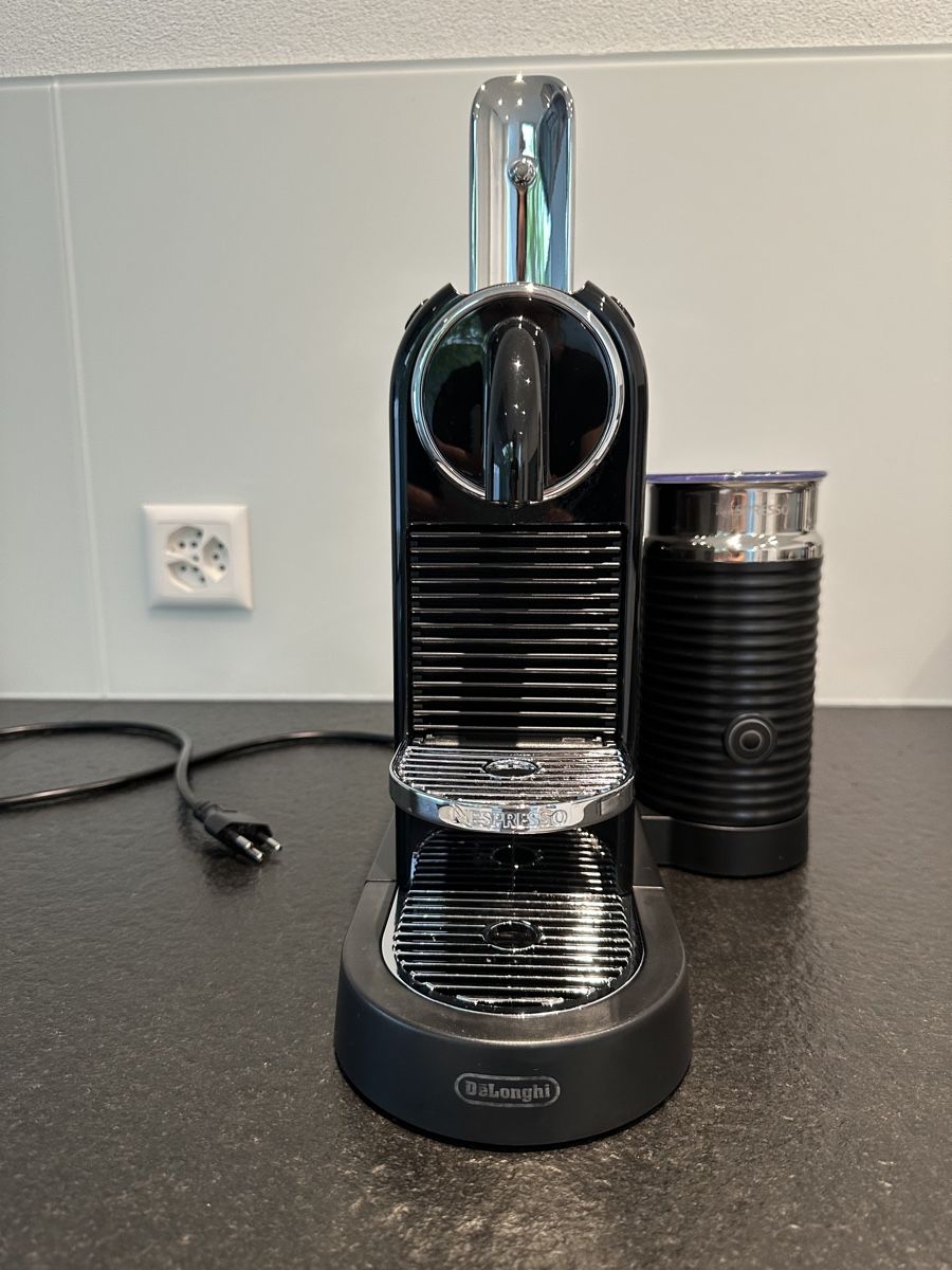 De'Longhi Macchine per caffè & Macchine per espresso: DeLonghi CITIZ&MILK von Nespresso – Usato da Fehraltorf venduto da Beat820 3