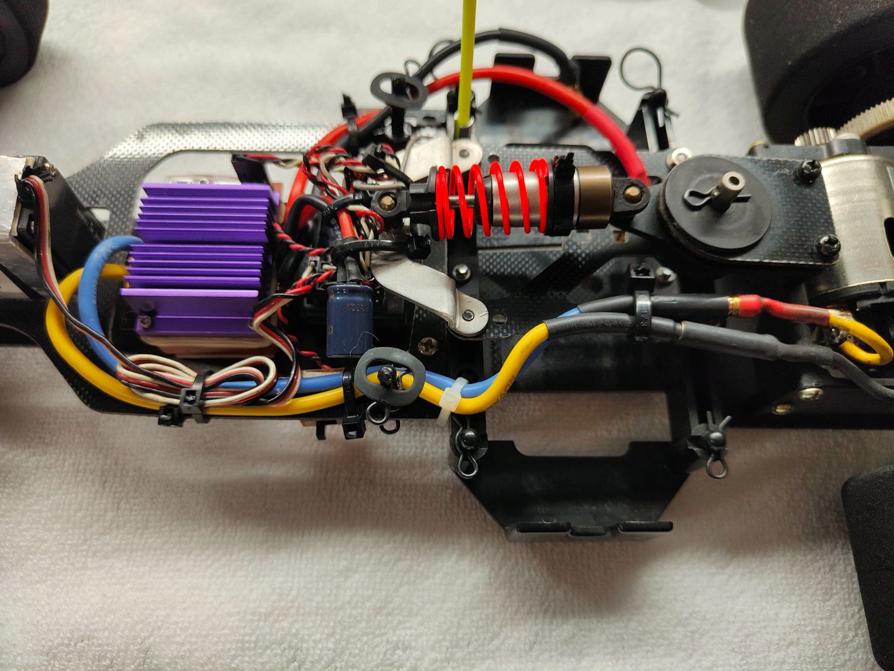 Tamiya Modellismo RC: Tamiya F103L – Usato da Thun venduto da Engelshorn 1