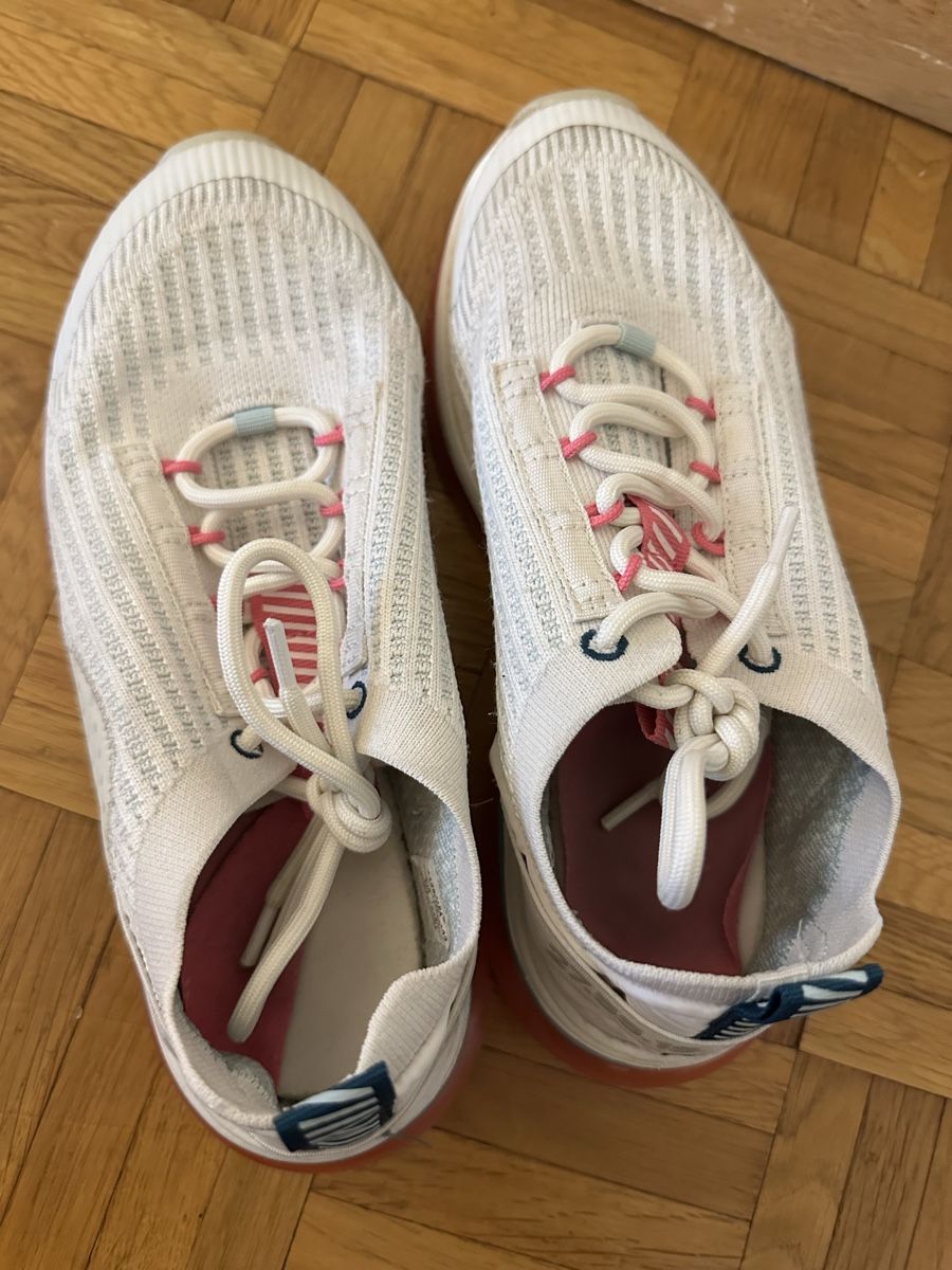 Zara Chaussures femmes: Zara Sneaker Gr. 38 – D'occasion à Neuenhof par prada010