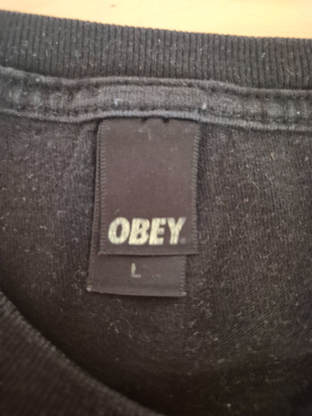 Obey T-shirts: Obey "Peace" T-Shirt – D'occasion à Trogen par Monk3yWear 1
