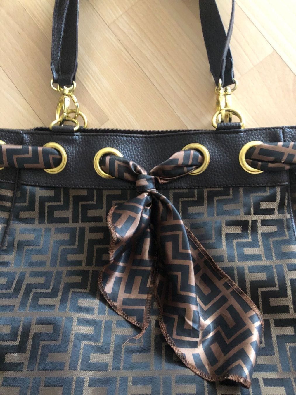 Taschen für Damen: Tolle Handtasche wenig gebraucht – Gebraucht aus Abtwil SG von ale2002 1