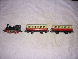 Dampflok mit 2 Wagen H0