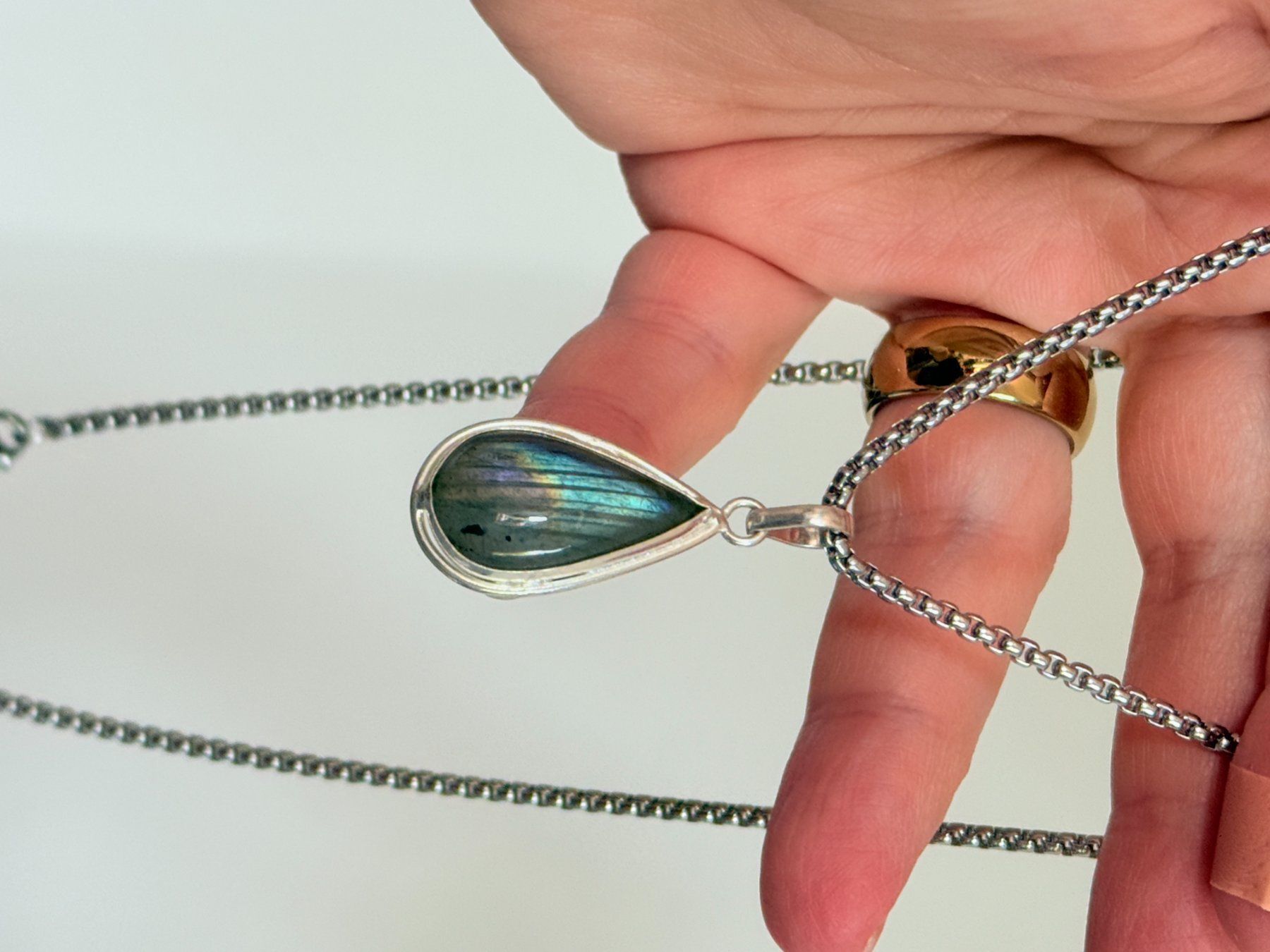 Catenine: Collier avec pendentif larme en labradorite – Nuovo e nell'imballaggio originale da Genève venduto da AWWA 1