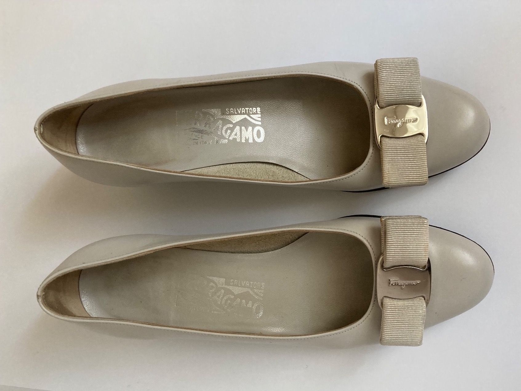 Salvatore Ferragamo Scarpe da donna: Salvatore Ferragamo - Vara – Nuovo (secondo la descrizione) da Zürich venduto da martecd 1
