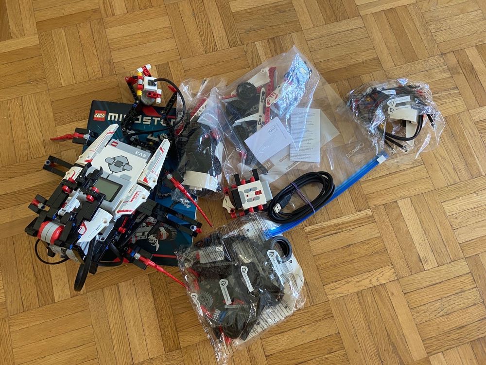 Lego Mindstorms Set - viele Teile mit Elektronik und Kabel | Kaufen auf ...