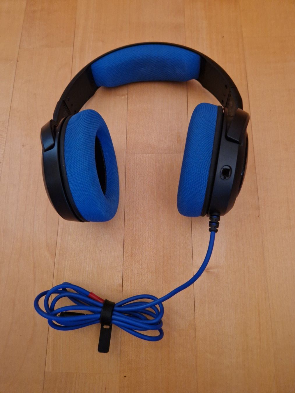 Corsair Cuffie: Corsair HS35 Stereo Gaming Headset – Usato da Muttenz venduto da irina_66 1