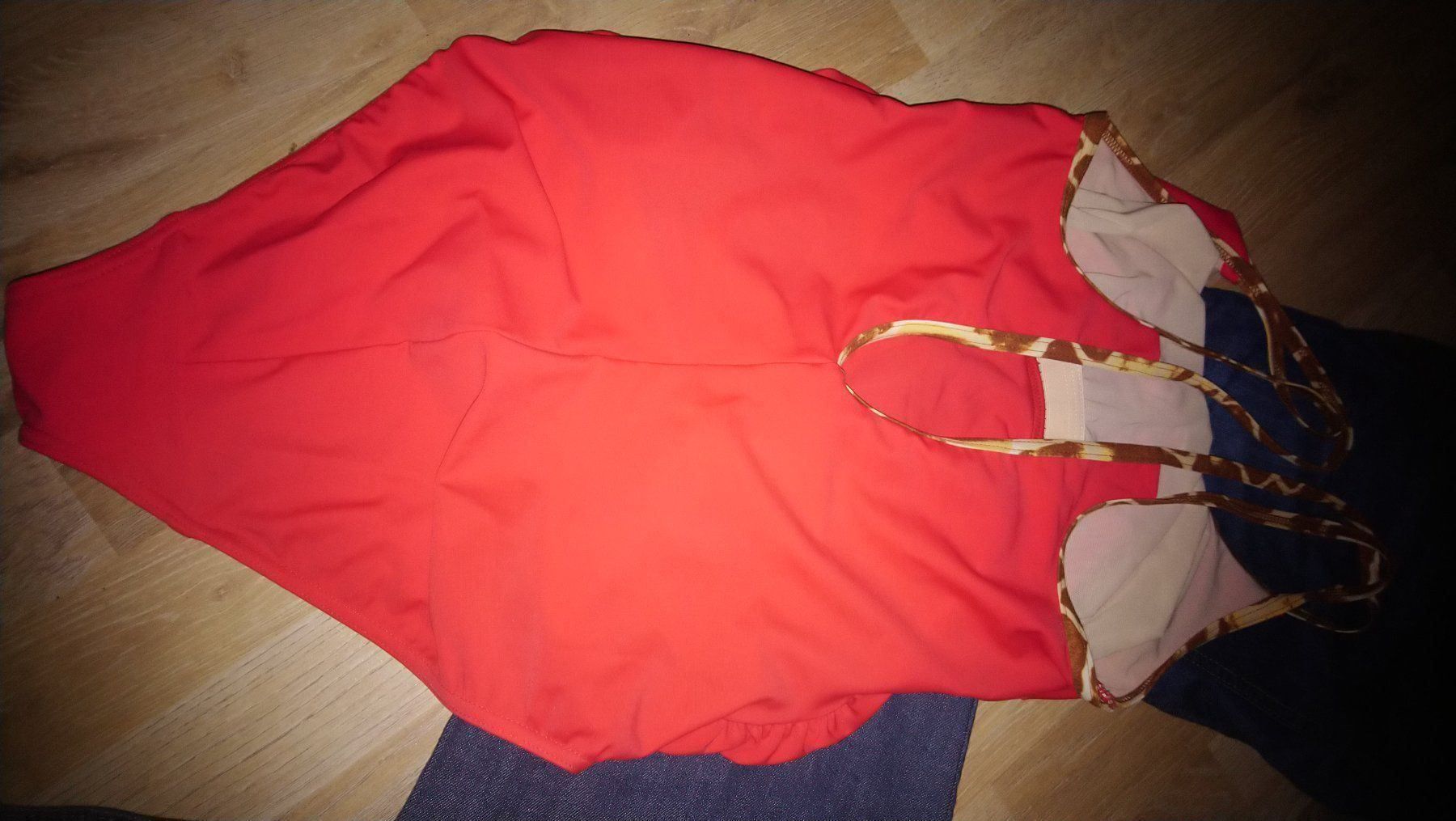 Kleiderpakete: Umstandshose und Umstans Badeanzug gr.40 – Gebraucht aus Grossdietwil von GNOM313 1
