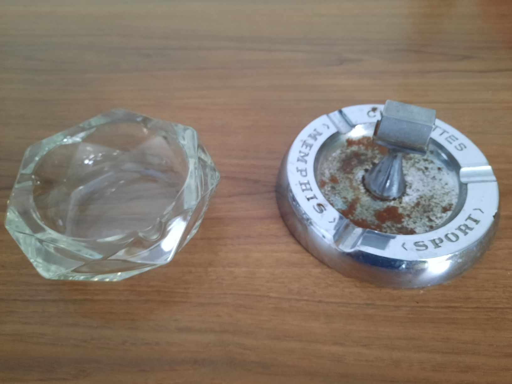 Aschenbecher: Aschenbecher – Gebraucht aus Kollbrunn von smart777