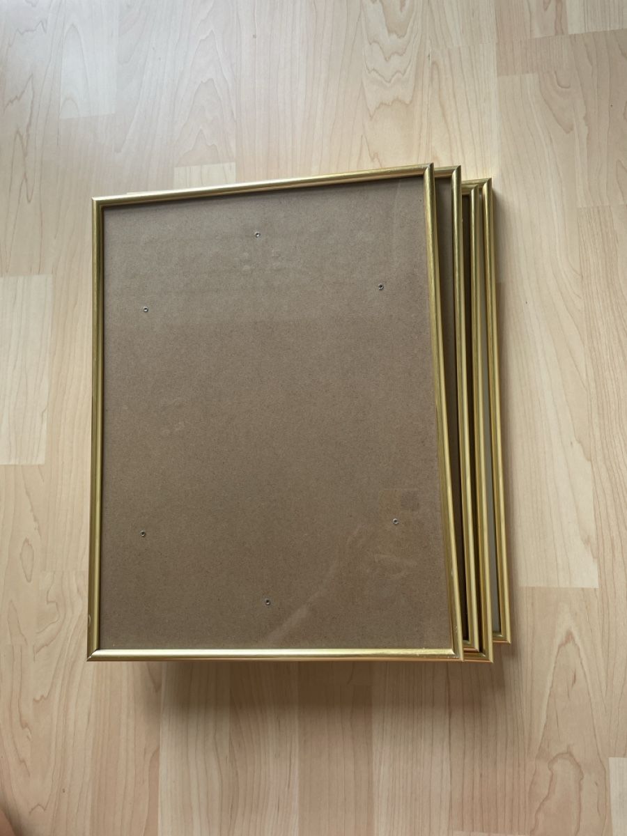 Cornici: 4 goldige Bilderrahmen, 30 x 40 cm – Usato da Sissach venduto da nelimas