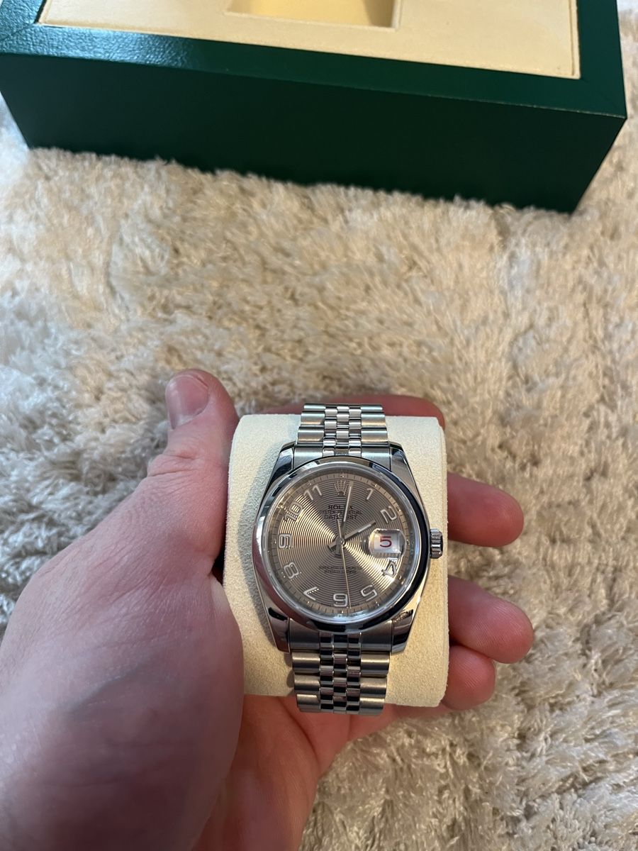 Rolex Montres: Rolex Datejust 116200 Concentric Dial with hidden clasp – D'occasion à Konolfingen par yannick_925 1