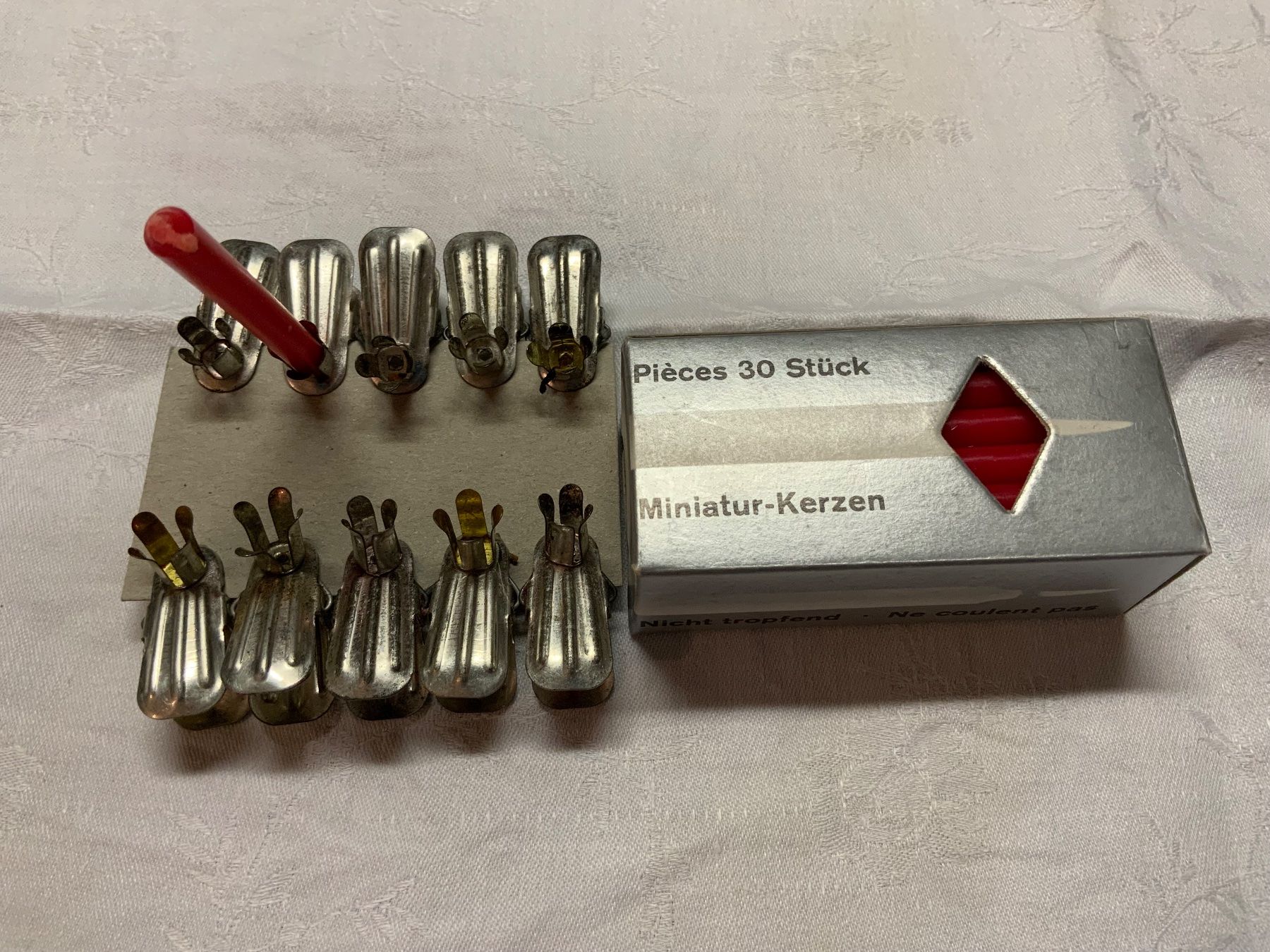 Spielzeuge: Kerzenhalter klein mit Kerzen – Gebraucht aus Münchenbuchsee von kruseli 2