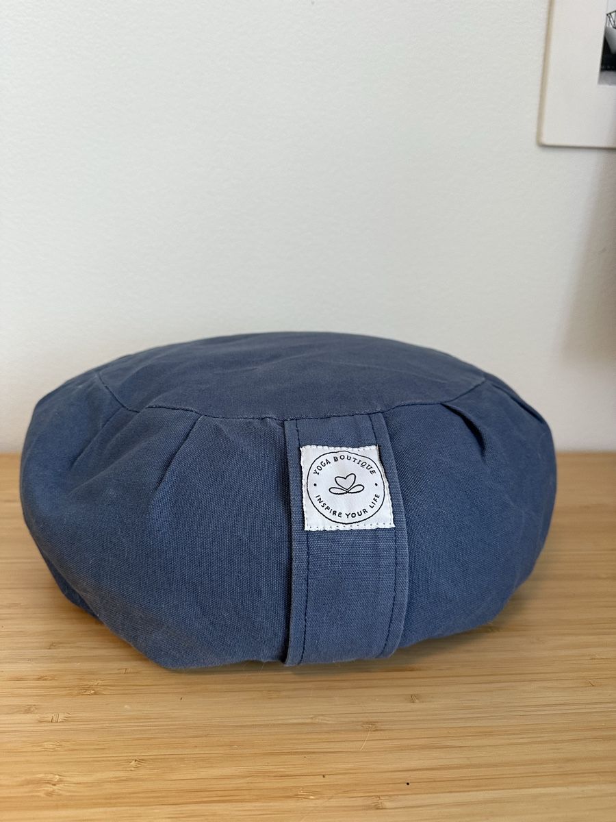 Kissen: Meditationskissen – Gebraucht aus Luzern von LauraLynnMeier
