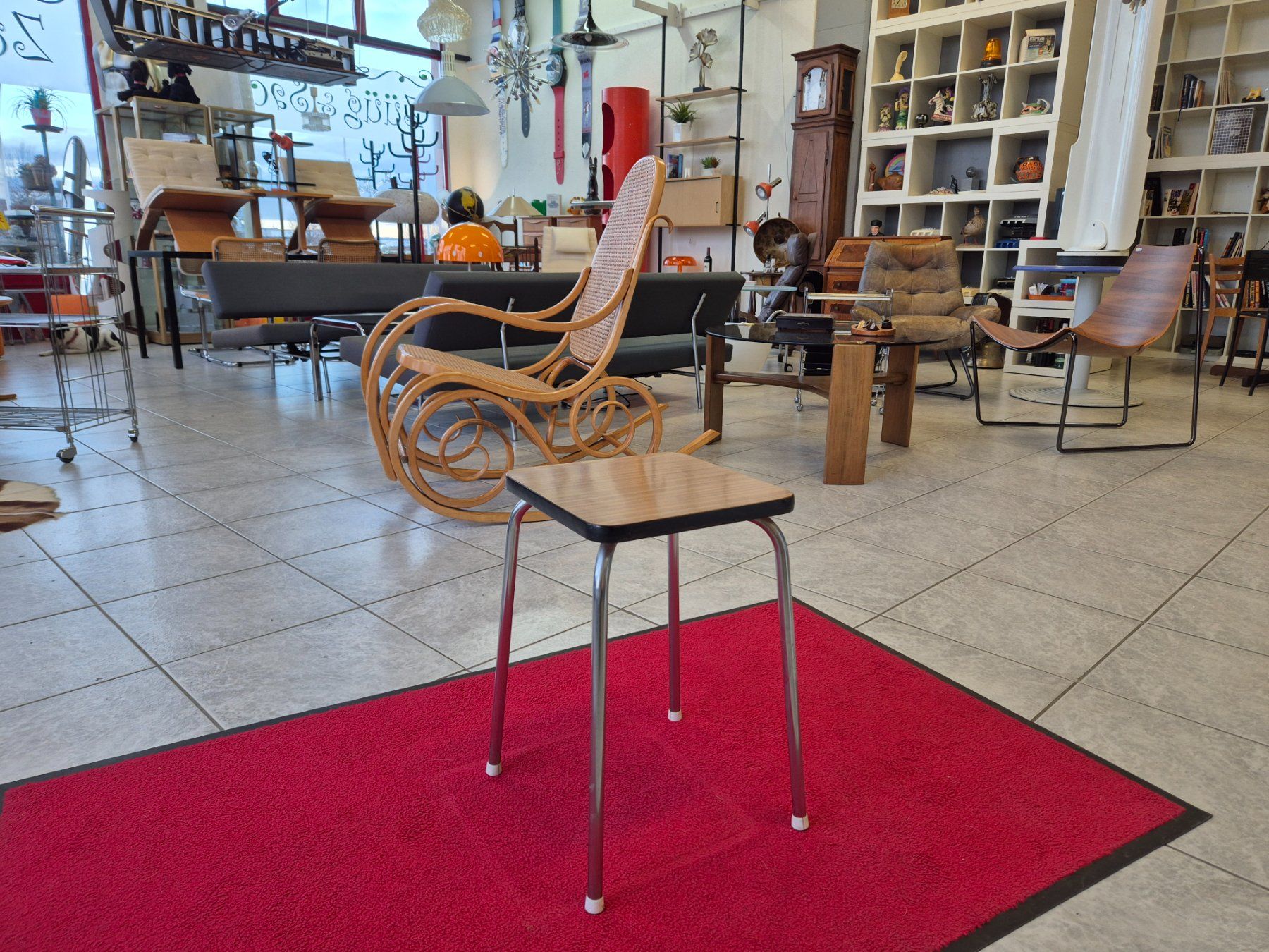 Hocker: Kelco braun Tabouret, Küchenhocker, Hocker, Kitchen Stool – Gebraucht aus Nottwil von Wondewa-Shop 9