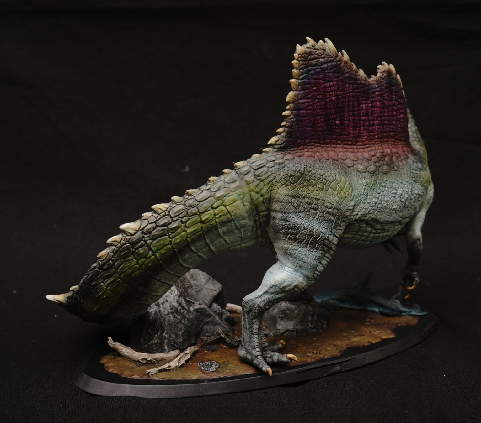 Statuette: Fantasy Spinosaurus  Dinosauria – Usato da Selzach venduto da Ataraxus 5