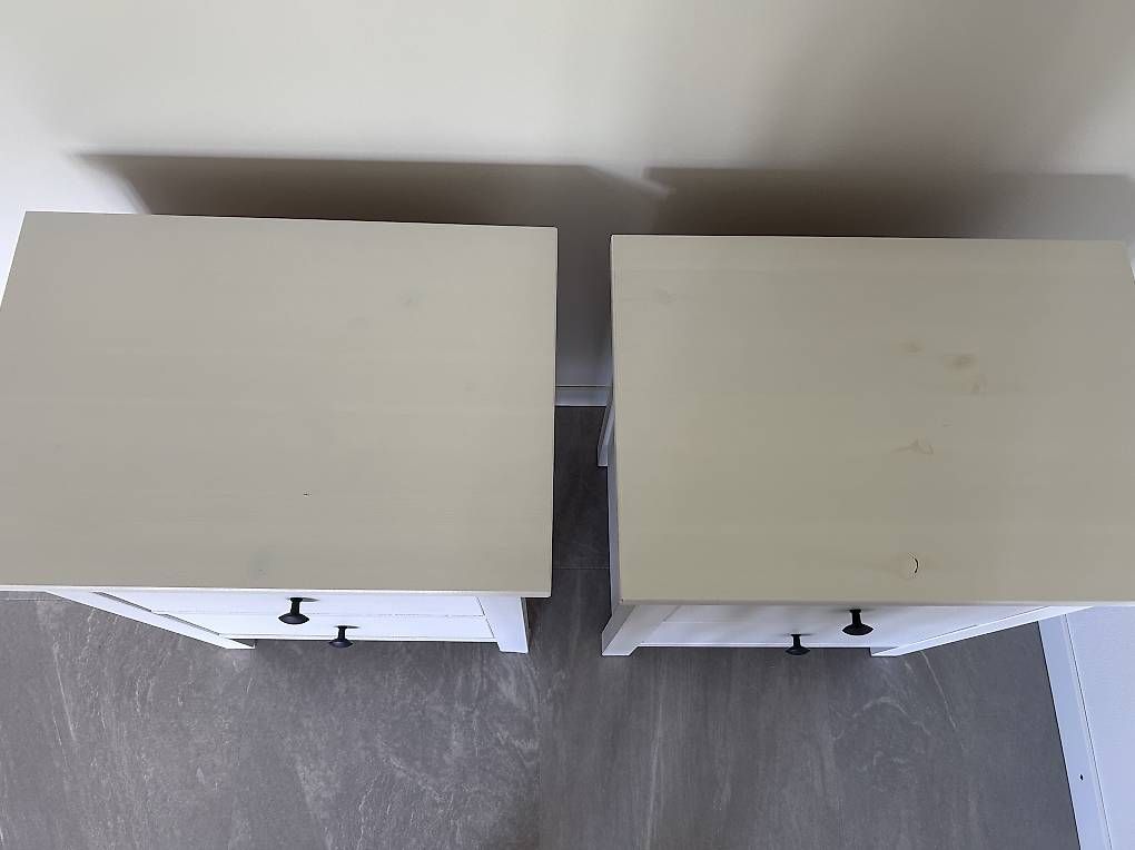 Ikea Tables de nuit: 2 Hemnes Nachttische – D'occasion à Heimberg par sb3627. 1