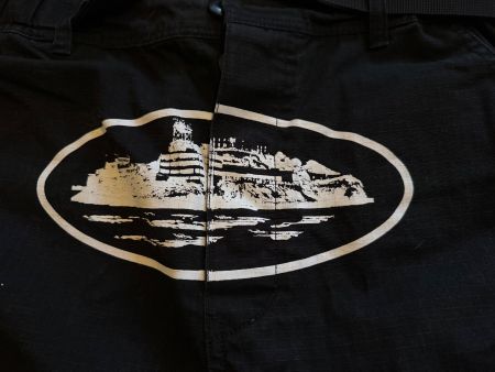 Short Guerrillaz noir, taille ajustable, parfait été!