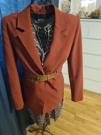 blaser von Zara mit gürtel gr M