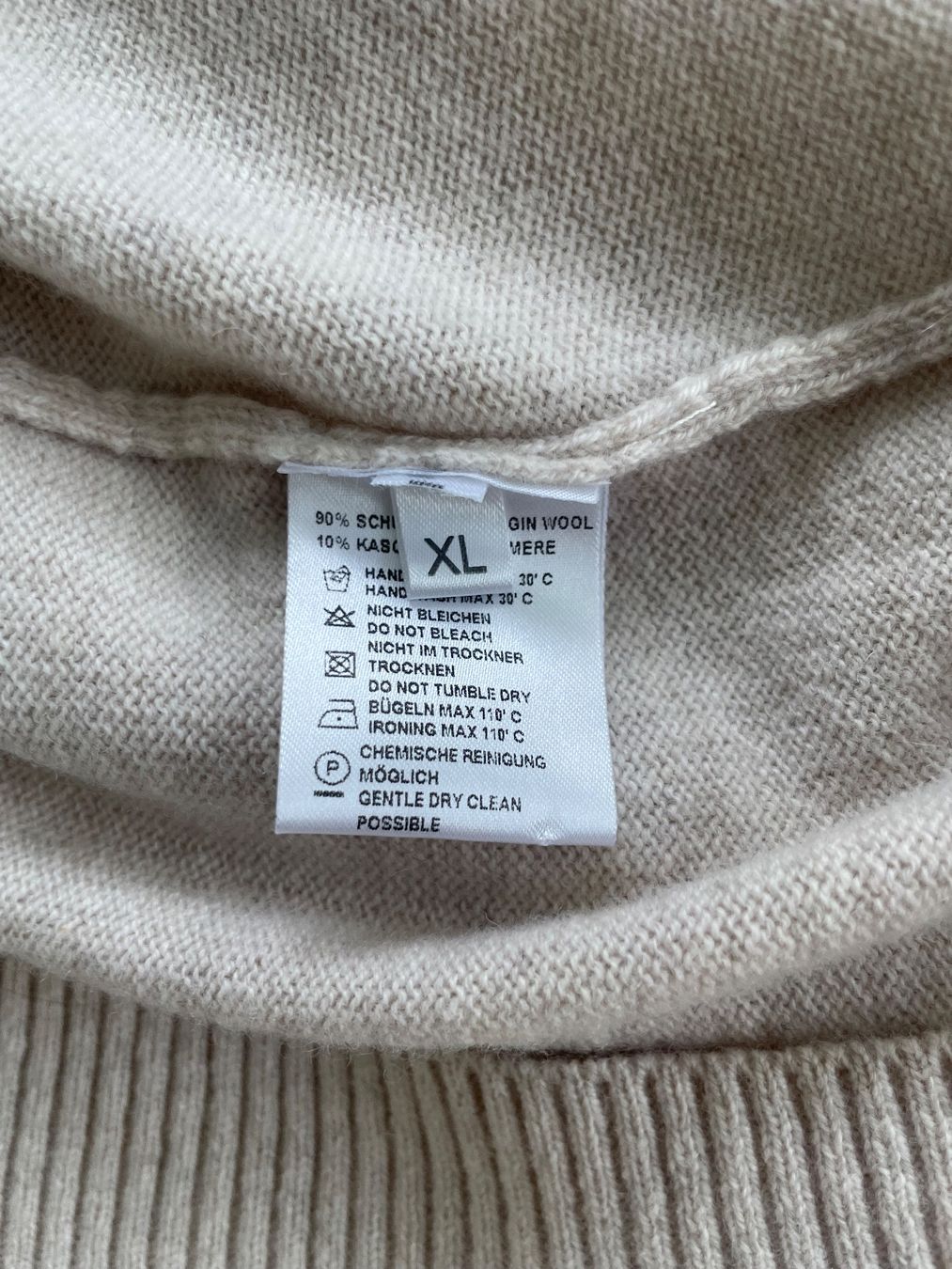 Gilets & Westen: Strickweste Esisto Rollkragen beige – Gebraucht aus Buchs SG von VintageHomeCH 3