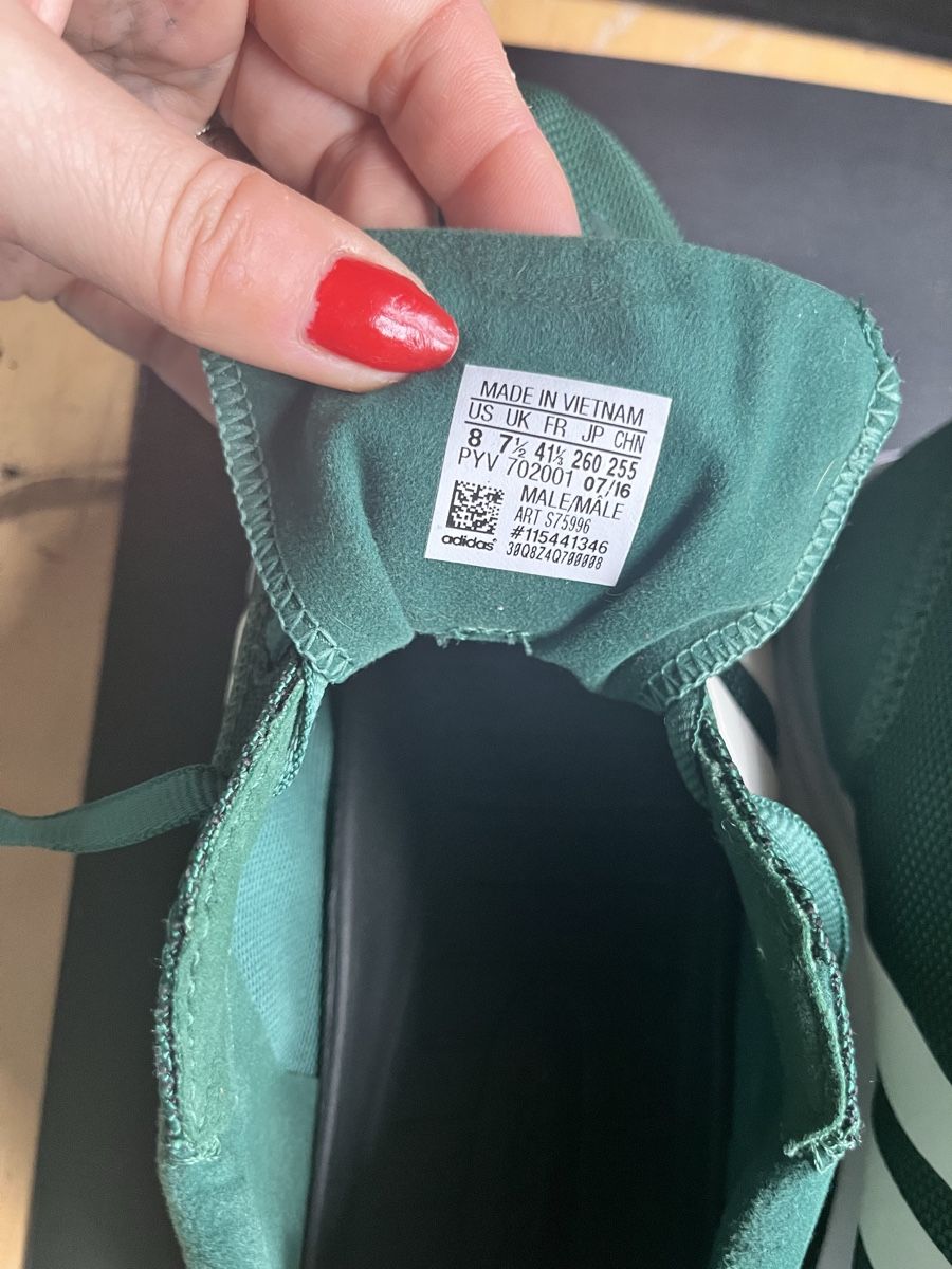 Adidas Scarpe da uomo: Adidas Turnschuhe Grösse 41 – Usato da Hochdorf venduto da Forestgreen 4