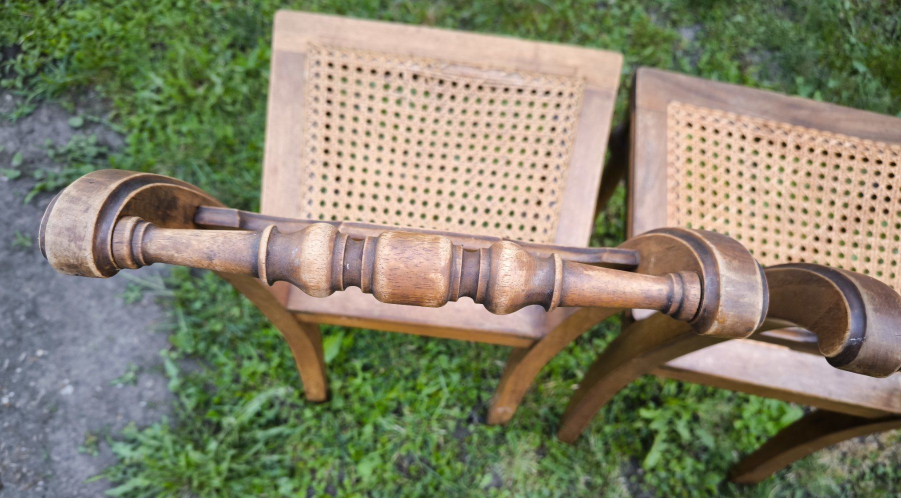 Stühle: 2 x Stühle Antik Nussbaum – Gebraucht aus Rorschacherberg von snOOpydOg11 1