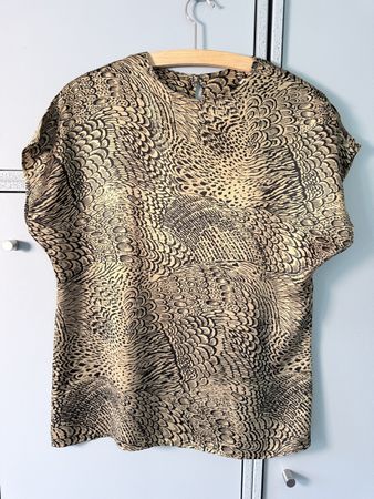     100% Seidenbluse 38 Goldbeige Schwarz exklusiver Print