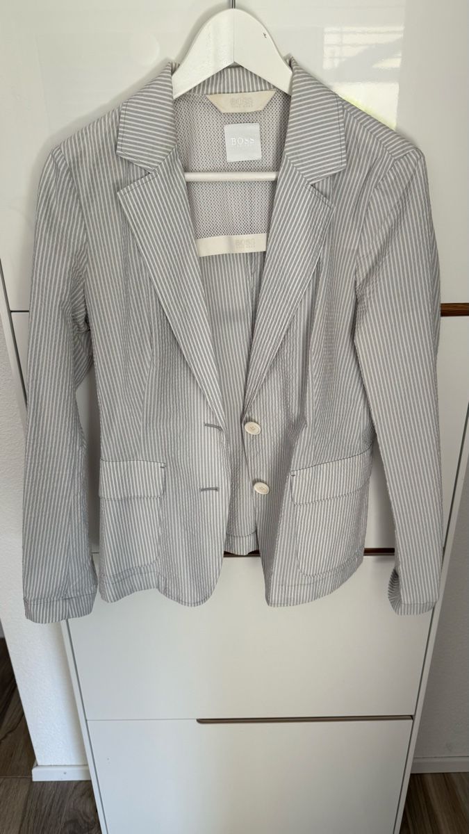 Hugo Boss Vestes: Boss Sommerblazer – D'occasion à Wetzikon ZH par KikiZu