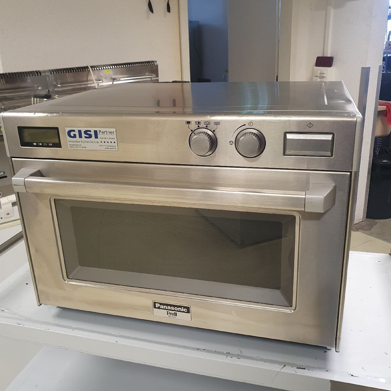 Elettrodomestici da cucina: Gastro Mikrowelle – Usato da Niederwangen BE venduto da HasGastrobedarf 2