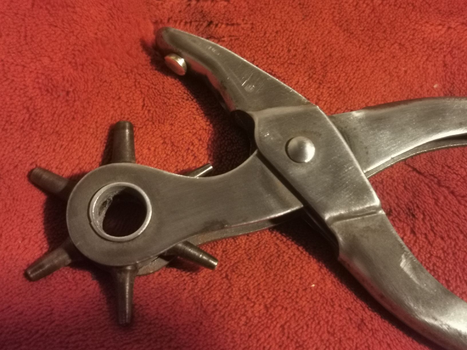 Alle Werkzeuge: Universal Lochzange Metall – Gebraucht aus Mellingen von fra_g7y8 5