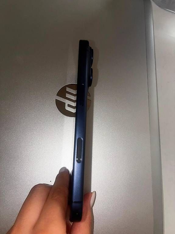 Telefoni cellulari / Smartphones: iPhone 17 Pro 256 Go  Deep Blue – Nuovo e nell'imballaggio originale da Yverdon-les-Bains venduto da pro_sc9s 3