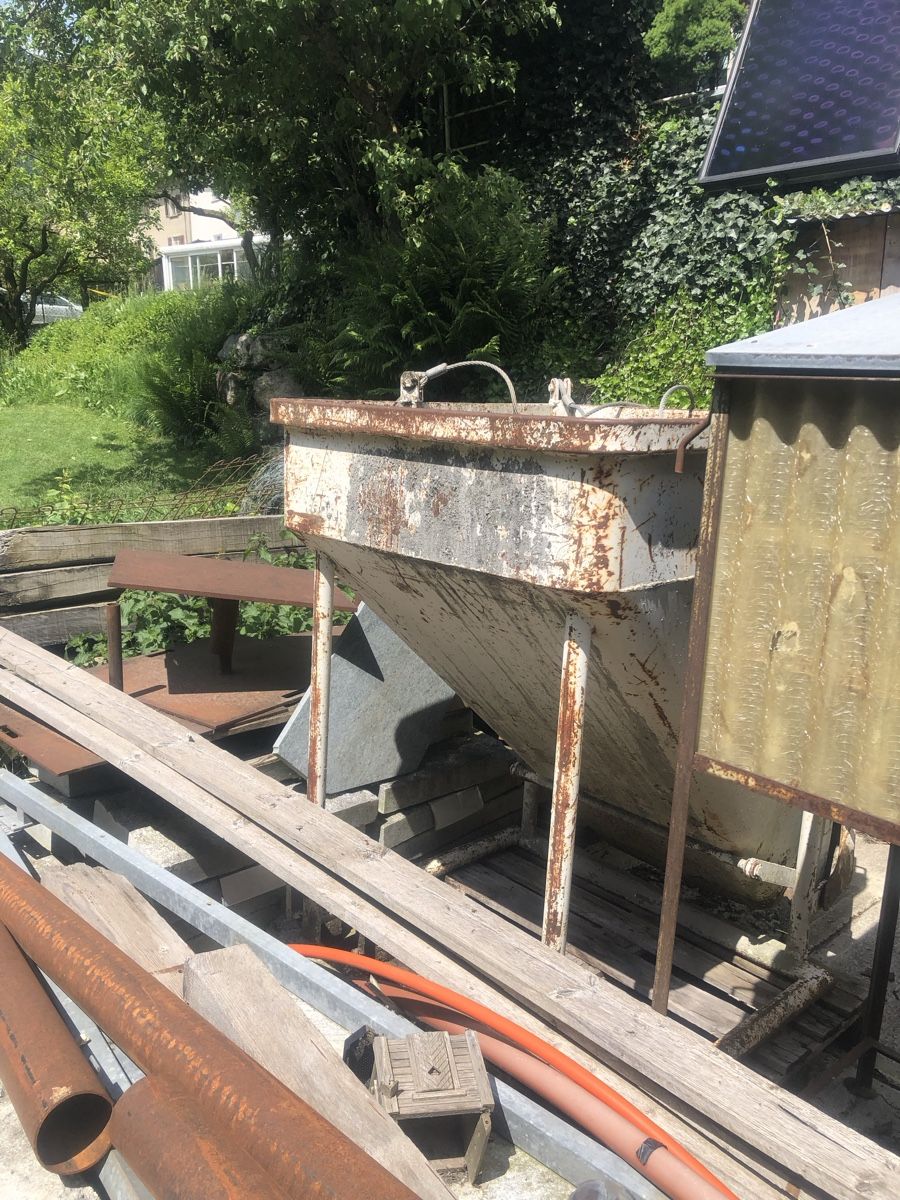 Gru: Betonkübel – Usato da Le Prese venduto da mantamanta02 2