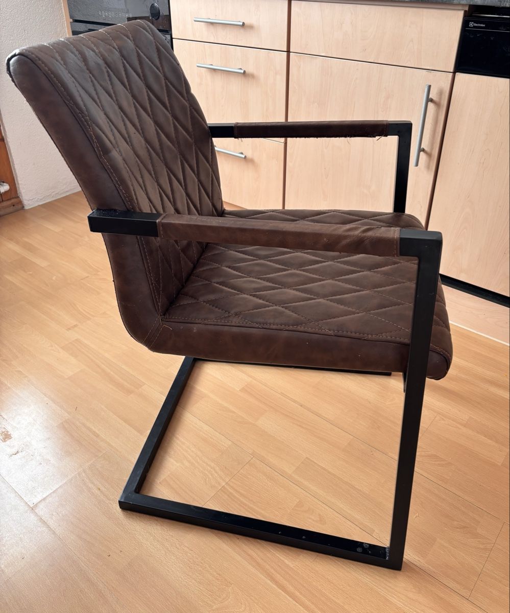 Chaises: 4 Esstisch Stühle  – D'occasion à Gysenstein par Ambi89